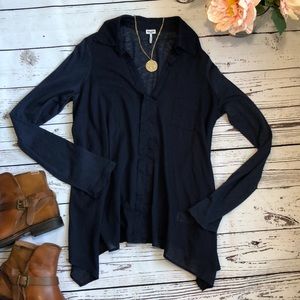 Splendid navy v-neck top size L